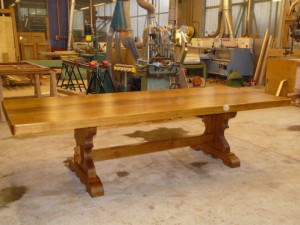 table de ferme monastère