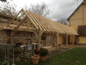 Fabrication d'un préau en chêne sur mesure à louviers les devis sont gratuit 